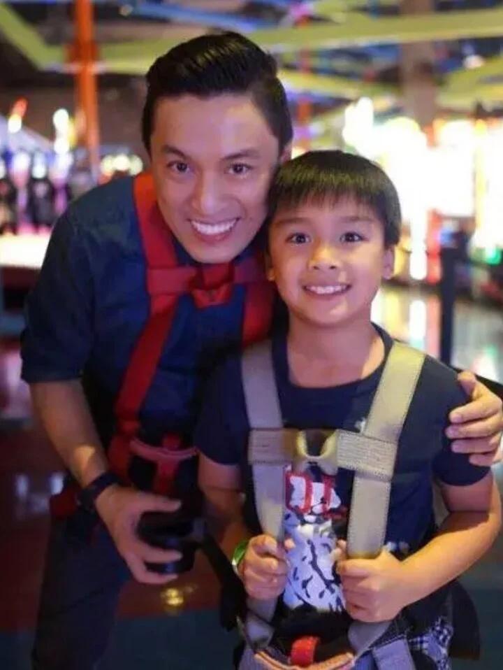 Lam Trường xúc động khi con trai đầu tốt nghiệp trung học tại Mỹ-3