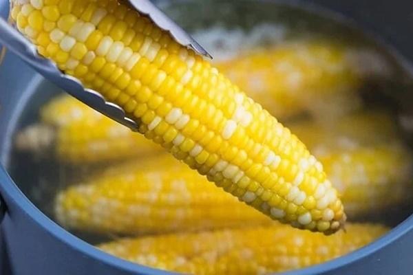 Có nên ăn ngô thay cơm để giảm cân?-2