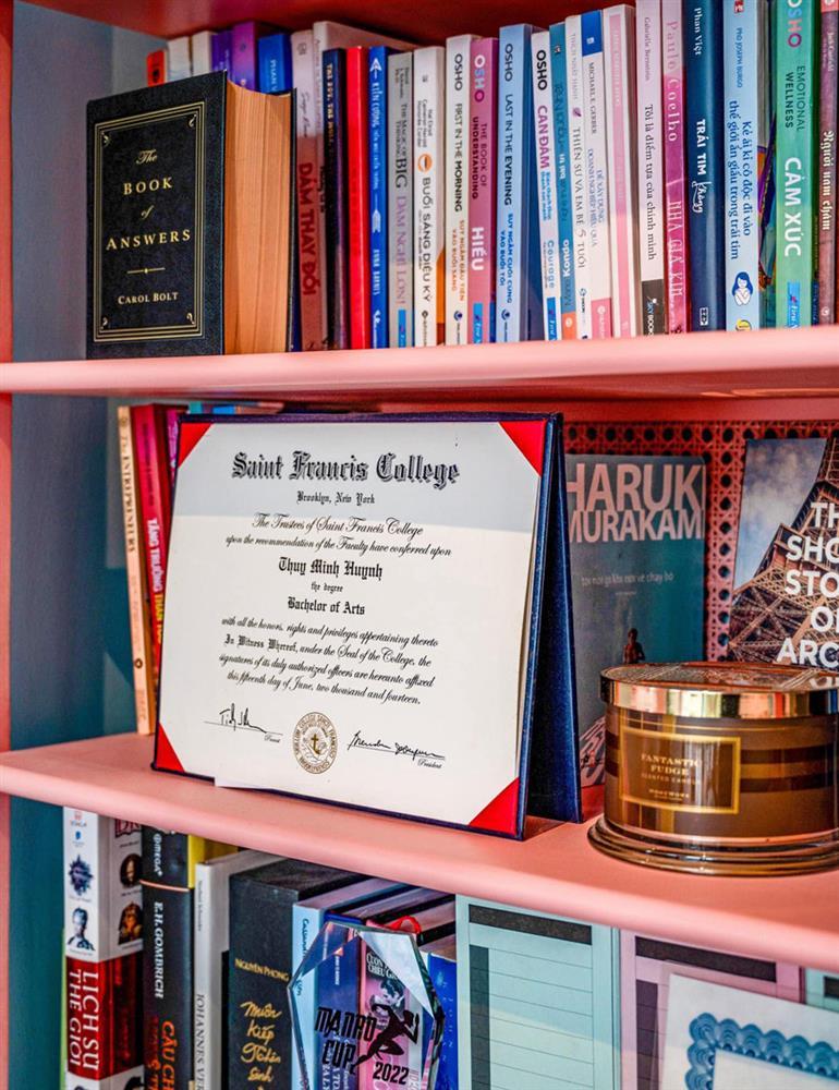 Ngôi nhà 600m2 ngập sắc màu như cung điện cổ tích của Thủy Top-5