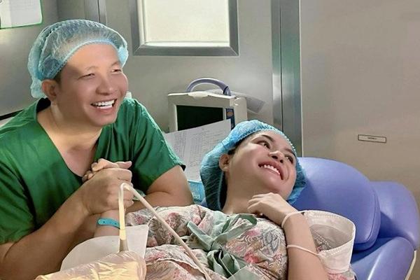 Ly kỳ chuyện đi làm IVF của nữ đại gia quận 7, khẳng định cho chồng đi triệt sản ngay và luôn vì lo lắng điều này-4