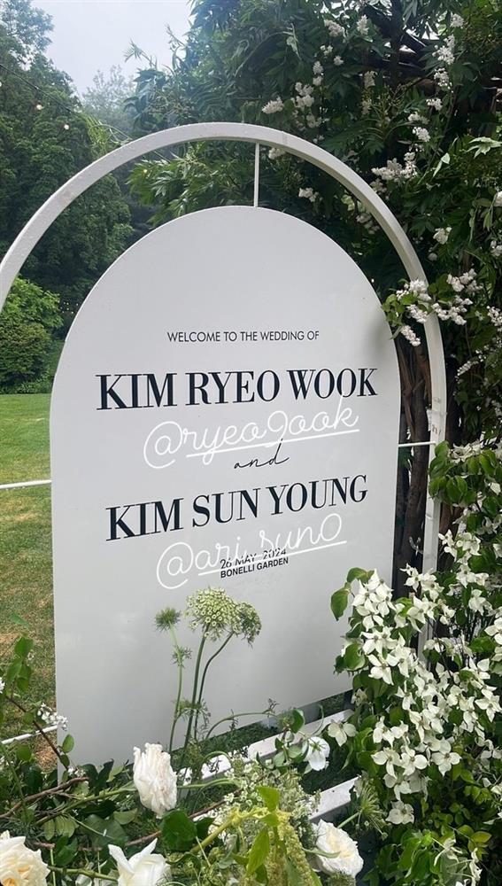 Ngày đại hỷ có 4 hôn lễ Kbiz: Super Junior tái hợp đầy đủ chúc mừng Ryeowook, đám cưới em trai Dara hóa concert YG-5