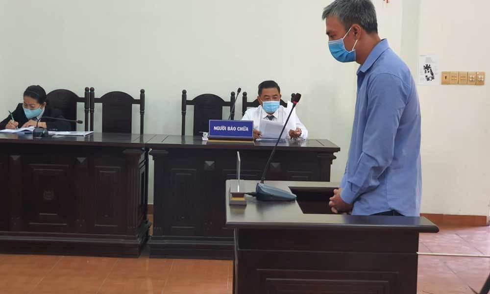 Sắp xét xử vụ bé gái bị người tình của mẹ bạo hành 4 năm trước-1