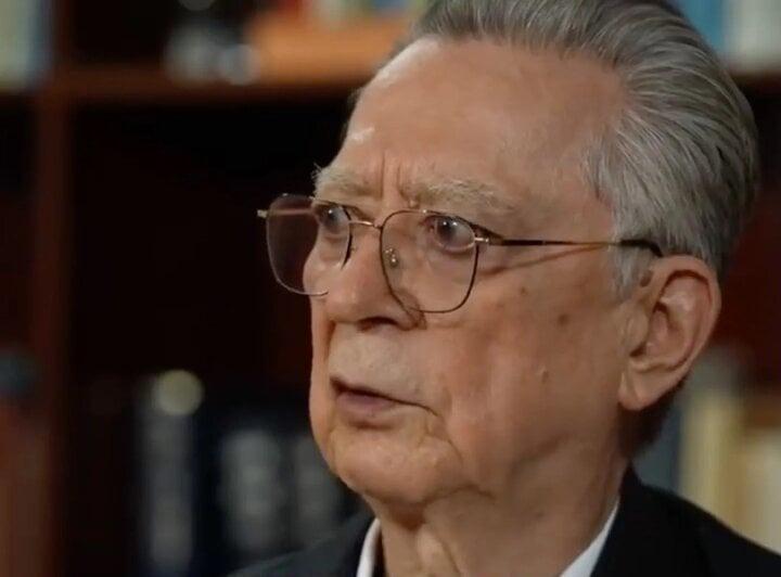 Dân mạng phát sốt với bức ảnh nhà khoa học đẹp trai nhất Trung Quốc-2