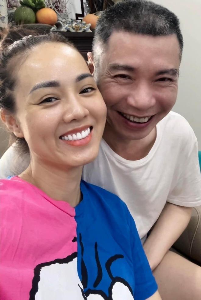 Vợ Công Lý phản ứng khi bị nhắc nhở hay đem chuyện gia đình lên MXH-3