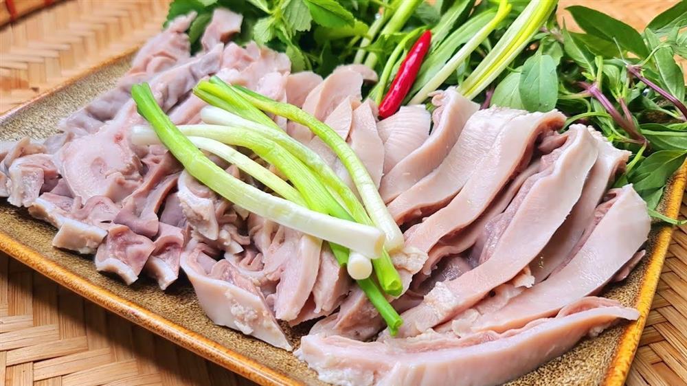 Vì sao có câu nói 1 dạ dày heo bằng 10 vị thuốc?-1