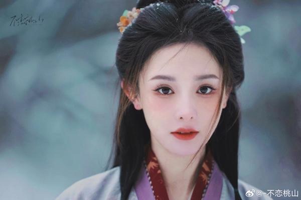 Nàng thơ Đông Cung tái xuất khiến dân tình u mê lạc lối, đẹp hoàn hảo như từ truyện bước ra-3