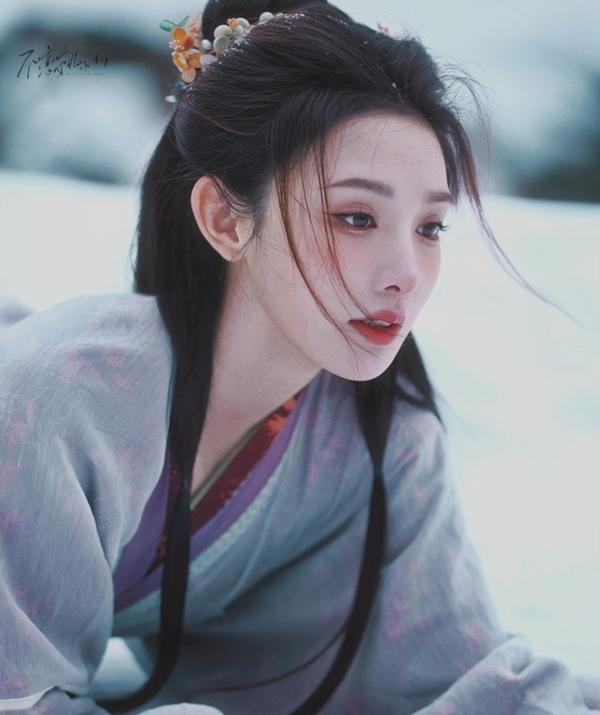 Nàng thơ Đông Cung tái xuất khiến dân tình u mê lạc lối, đẹp hoàn hảo như từ truyện bước ra-5