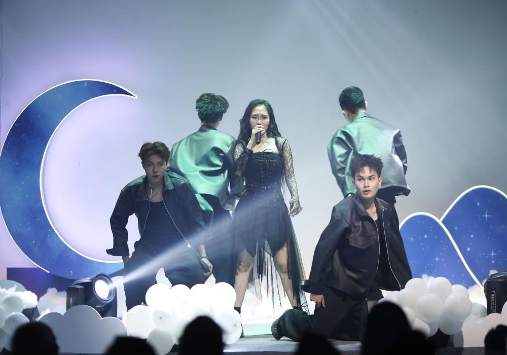 Học trò Dương Khắc Linh tái xuất sau 9 năm mất tích, tiết lộ quãng thời gian trầm cảm-7