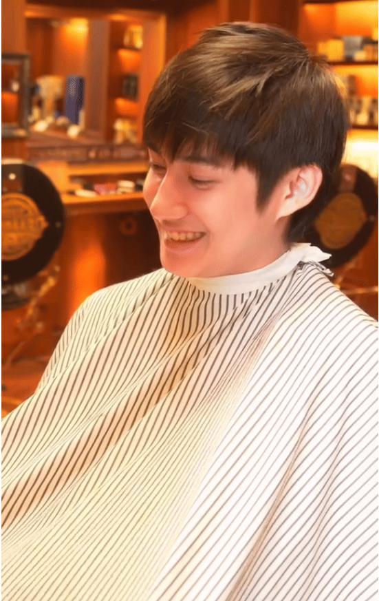 Lộ clip hiếm của bạn trai Thiều Bảo Trâm, sốc visual vì chiếc nhan sắc cực phẩm-1