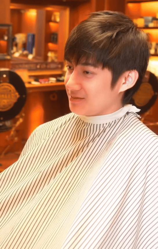 Lộ clip hiếm của bạn trai Thiều Bảo Trâm, sốc visual vì chiếc nhan sắc cực phẩm-2