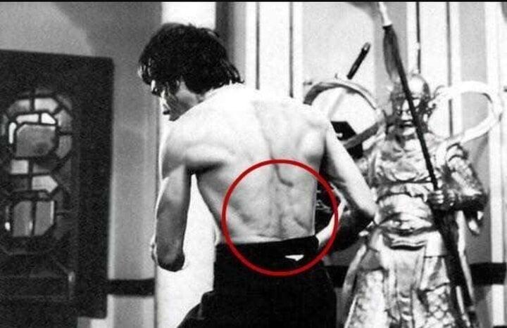 Khổ luyện theo cách khác nhau, Ronaldo và Lý Tiểu Long có chung kết quả-3