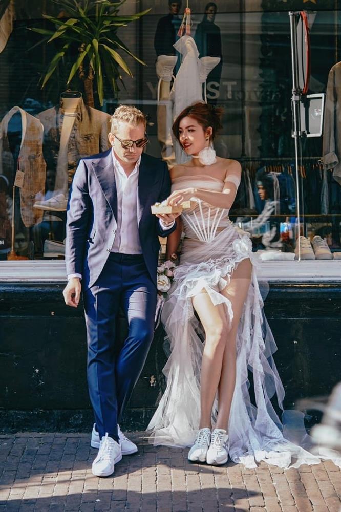 Minh Tú xin lỗi vì quát tháo ê-kíp trong buổi cầu hôn, lý do có hợp lý?-5