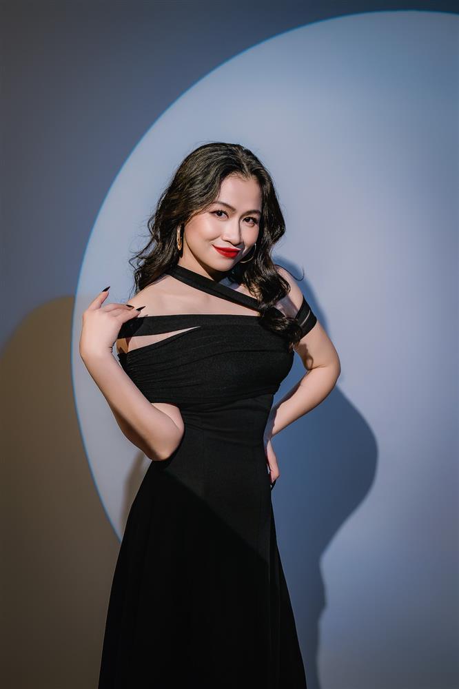 MC Vũ Trang VTV: Tôi lao vào công việc không ngoài mục tiêu kiếm tiền-2