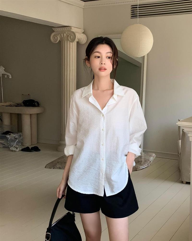 1 chiếc sơ mi trắng có thể diện tới 6 cách thanh lịch và ưng mắt-2