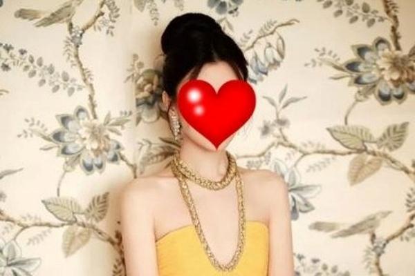 Mỹ nhân bị 100 đoàn phim từ chối, mang danh bình hoa di động vẫn đóng toàn bom tấn rating-7