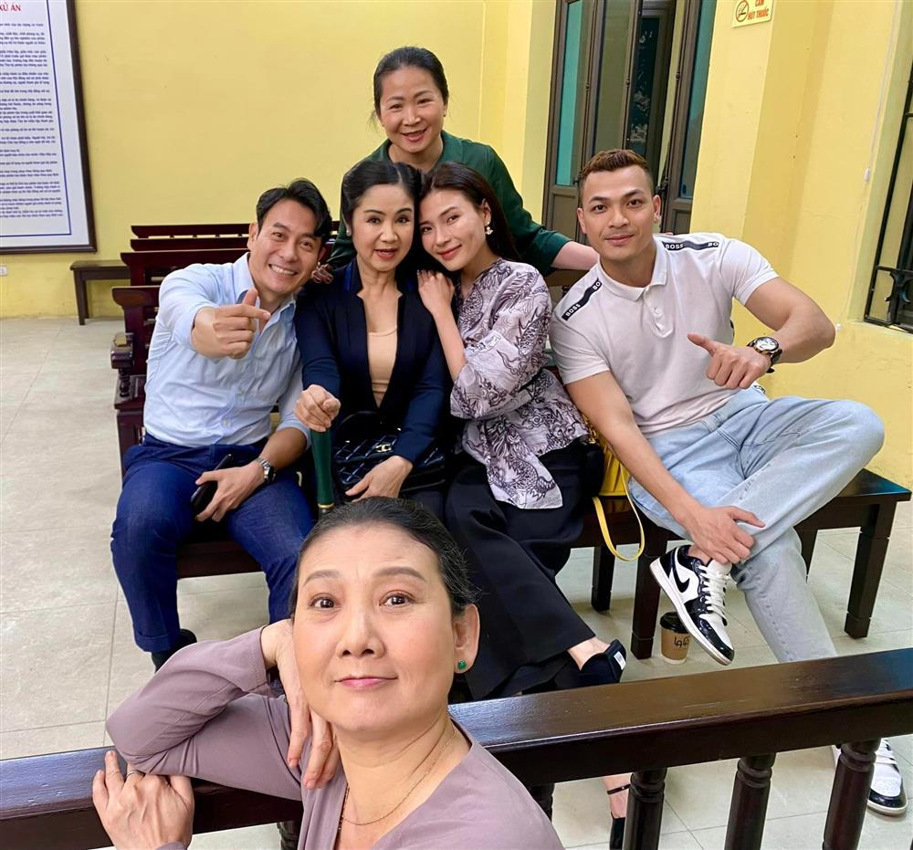 NSND Thu Hà hé lộ hậu trường thú vị phía sau vai diễn bị ném đá-4