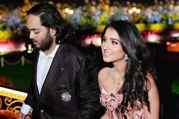 Bên trong du thuyền tổ chức tiệc cưới con trai tỷ phú Ấn Độ-7