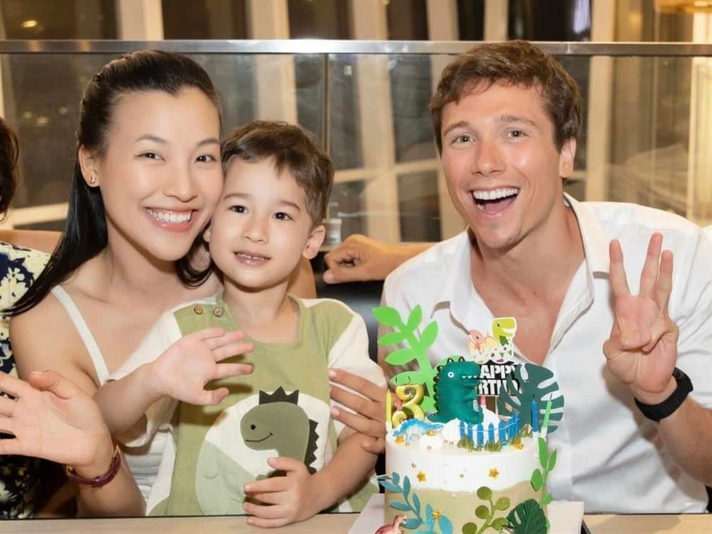 Sao Vbiz ly hôn sau 2 năm sang nước ngoài đoàn tụ với chồng, cuộc sống mẹ đơn thân hiện tại ra sao?-10