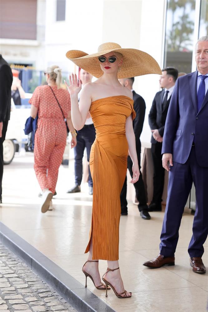 Những xu hướng thời trang được xướng tên trên thảm đỏ Cannes 2024-7