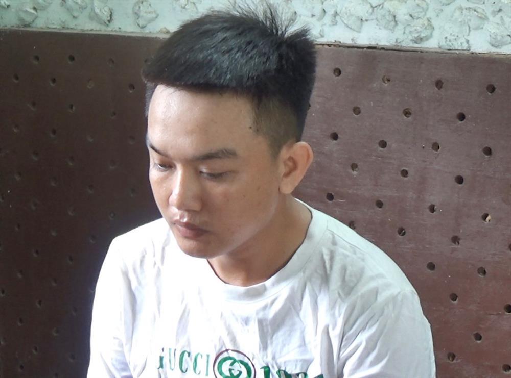 Bắt hai thanh niên giả cảnh sát hình sự để cướp tài sản-2