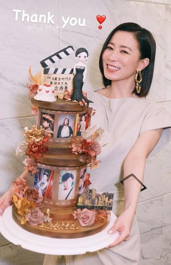 Xa Thi Mạn đón sinh nhật tuổi 49, nhan sắc ra sao mà gây bão cõi mạng?-1