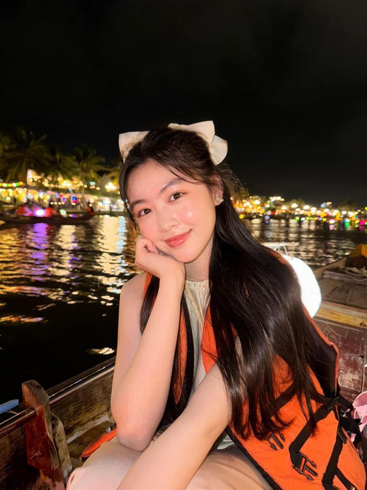 Clip múa của con gái MC Quyền Linh ở tuổi 18 hút gần 10 triệu lượt xem vì quá đẹp-4