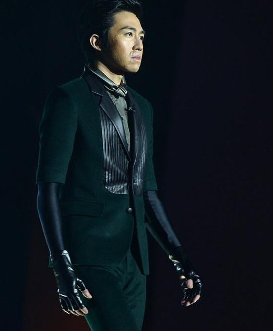 Loạt diễn viên bị hủy hoại dung nhan, thiệt mạng do tai nạn phim trường-6