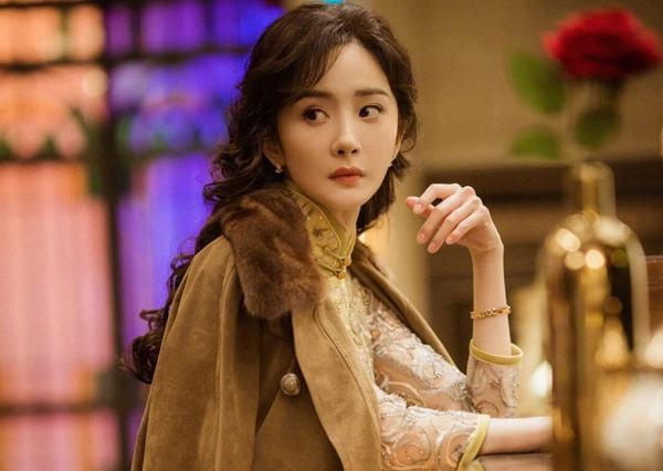 Dương Mịch có liên tiếp 3 phim thất bại trong năm 2024, sự nghiệp rơi vào tình trạng đáng báo động-6