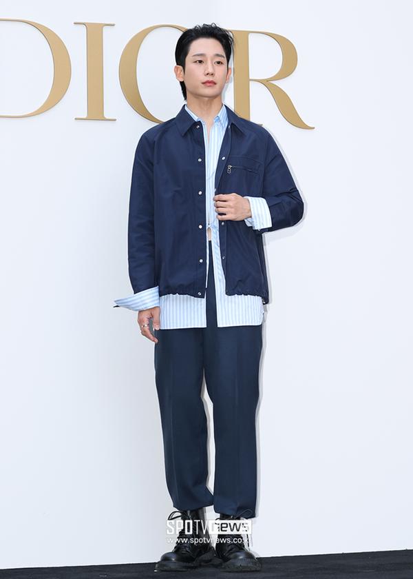 Han So Hee như tiên nữ mùa xuân, Cha Eun Woo và Jung Hae In đọ visual nam chính tại sự kiện thời trang-7