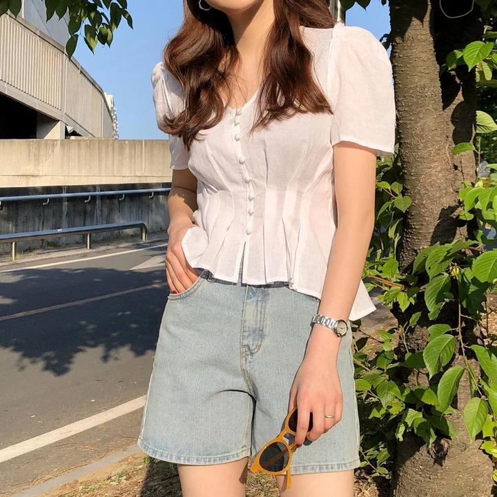 Kiểu áo trắng ngày hè vừa giải nhiệt vừa điệu đà-3