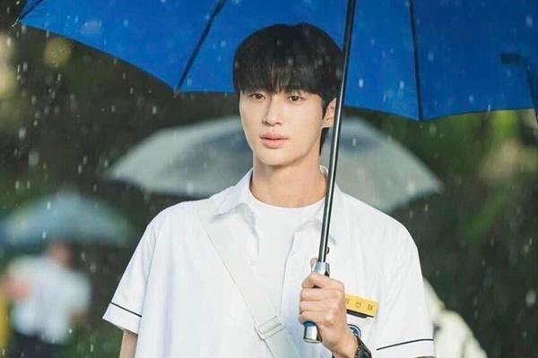 Thời tới cản không kịp: Byeon Woo Seok nắm trong tay hầu hết kịch bản phim hiện tại-3