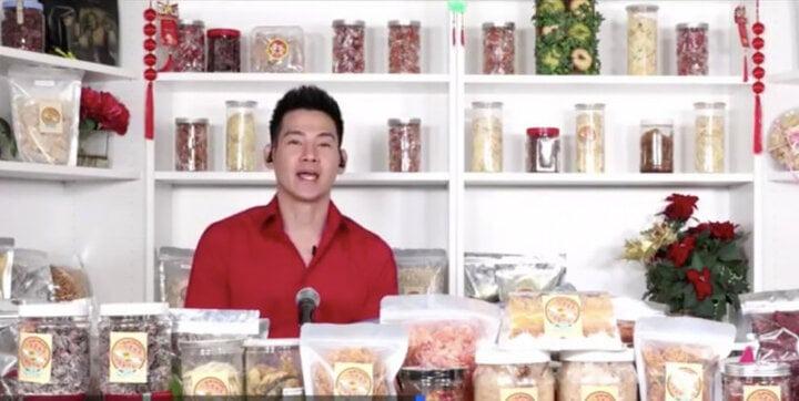 Sao Việt bỏ hào quang sang Mỹ: Người bị trầm cảm, người bán hàng online mưu sinh-3