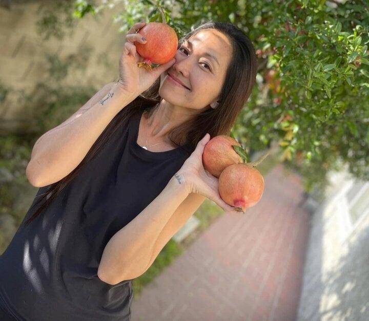 Sao Việt bỏ hào quang sang Mỹ: Người bị trầm cảm, người bán hàng online mưu sinh-11