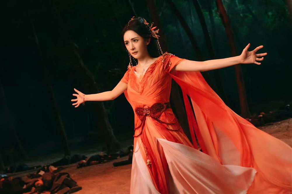 Dương Mịch lộ nhan sắc chưa qua chỉnh sửa khiến dân tình gây tranh cãi-3