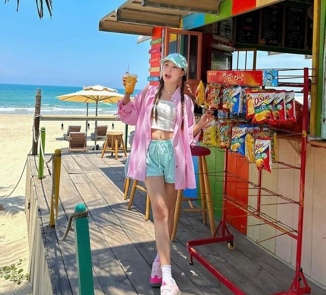 Xu hướng boxer shorts - phong cách thời trang lạ lùng đang cuốn của giới trẻ-4