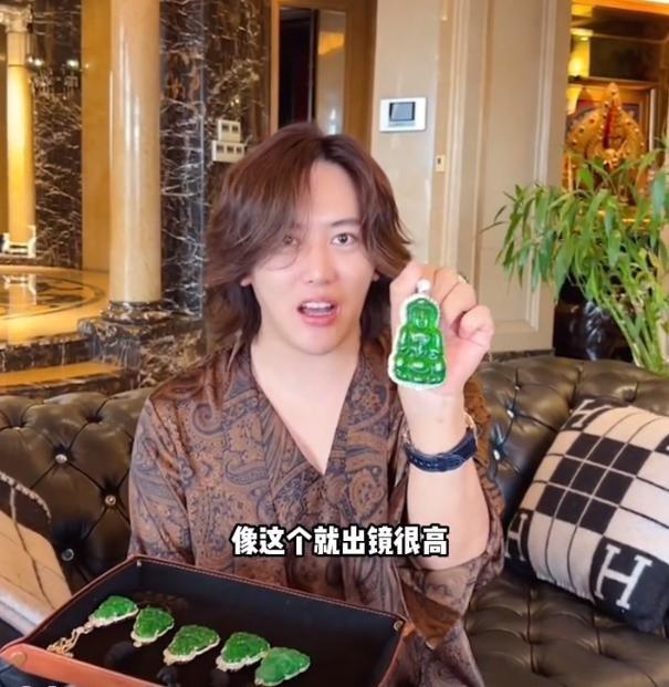 Trung Quốc cấm sóng người nổi tiếng khoe của-2