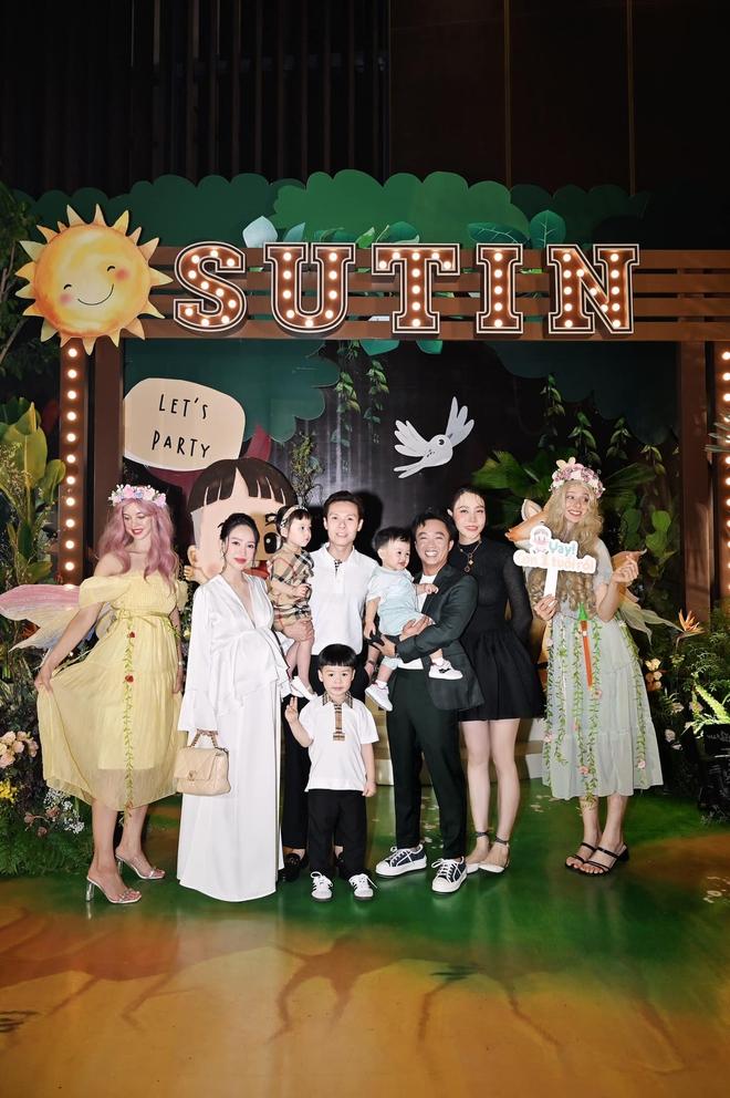 Sinh nhật quý tử hào môn của Cường Đô La: Subeo lộ diện gây sốt, không gian tiệc cực hoành tráng-8