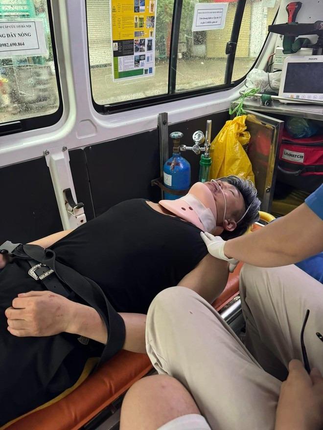 Xôn xao hình ảnh ca sĩ Vbiz nhập viện cấp cứu vì chấn thương nặng-2