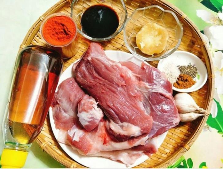 Nướng thịt bằng nồi cơm điện kiểu này dễ làm, rất ngon, khỏi cần bếp nướng-1