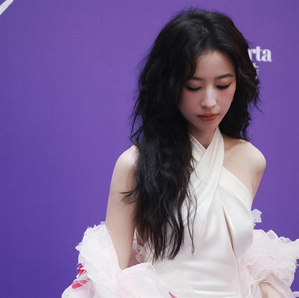 Dàn người đẹp gầy trơ xương-9