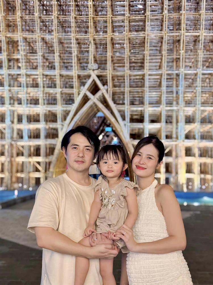 Những tiểu thư, quý tử ngậm thìa vàng từ khi sinh ra ở showbiz Việt-4