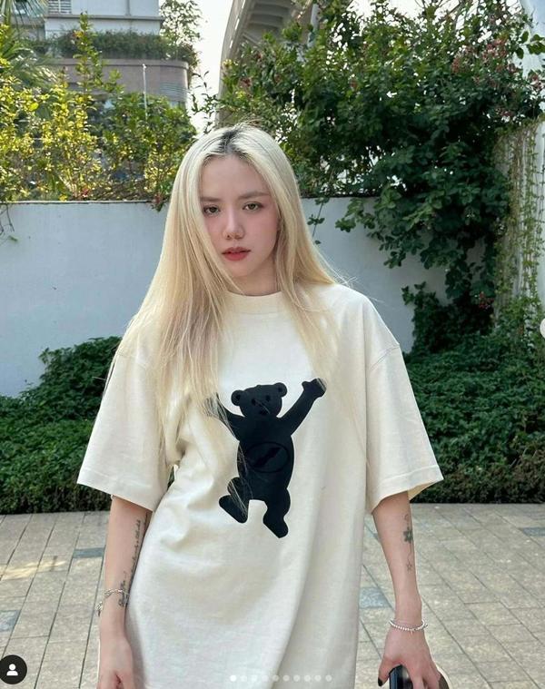 Phương Ly chăm diện váy ngắn nữ sinh, khoe eo quyến rũ-7