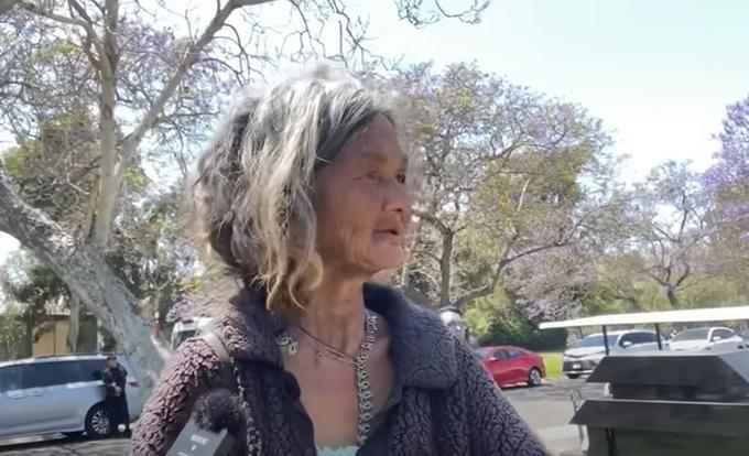 Ca sĩ Kim Ngân bất ngờ xuất hiện ở đám tang Đức Tiến, không còn minh mẫn vẫn nhắc nhớ chuyện trả ơn-4