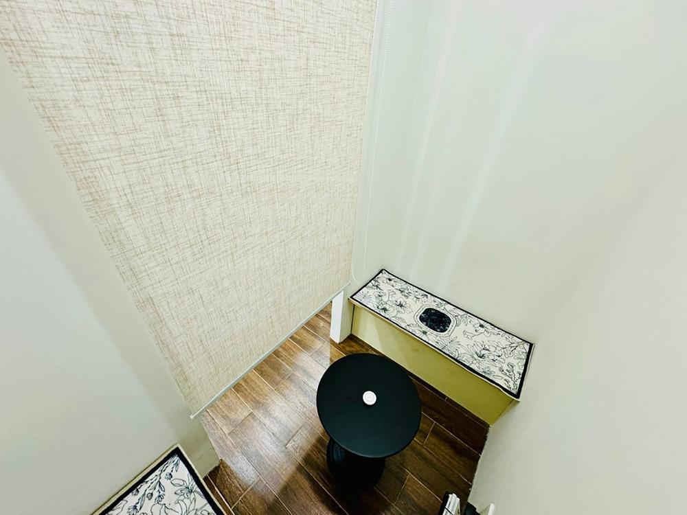 Công an kiểm tra quán cà phê hẹn hò dùng kính 1 chiều ở trung tâm TPHCM-5