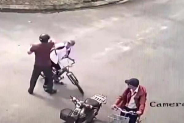 Hội phụ huynh thu 400 nghìn/em mời cơm hội đồng thi: Trường yêu cầu hoàn trả-2