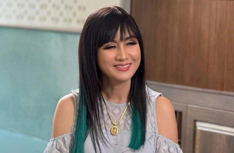 Nói không với cảnh nóng, người cãi nhau với đạo diễn, người thì chồng máu ghen lúc nửa đêm-3