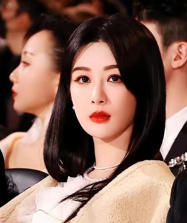 Triệu Lệ Dĩnh bị coi thường-2