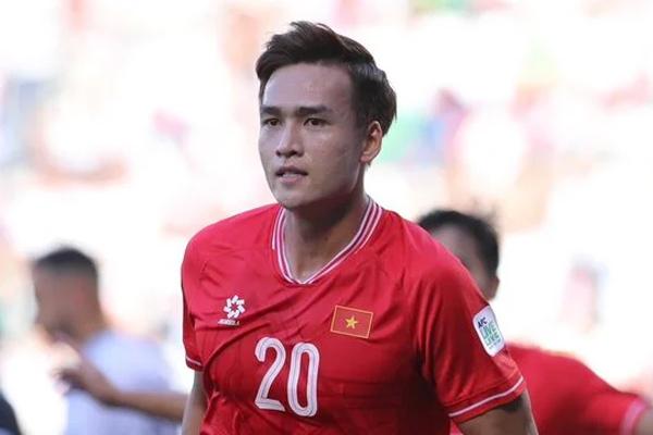 Vì sao HLV Kim Sang-sik không loại cầu thủ nào của tuyển Việt Nam?-2