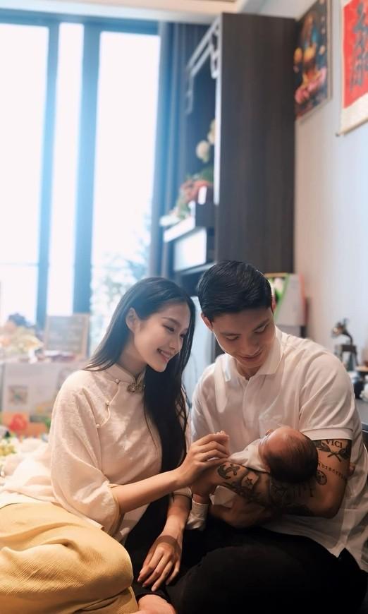 Một ngày ngập tràn hạnh phúc của cầu thủ Hồng Duy và Đoàn Văn Hậu-6