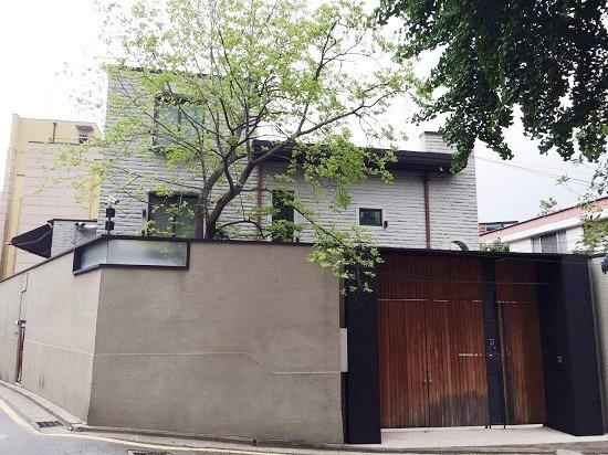 Nữ hoàng gợi cảm của showbiz từ bỏ cuộc sống sang chảnh để về quê làm nông-6